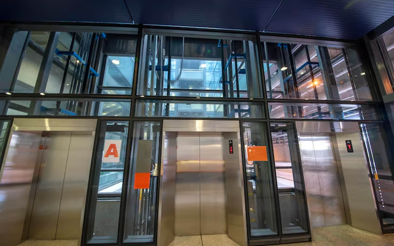 lift-barang-modern